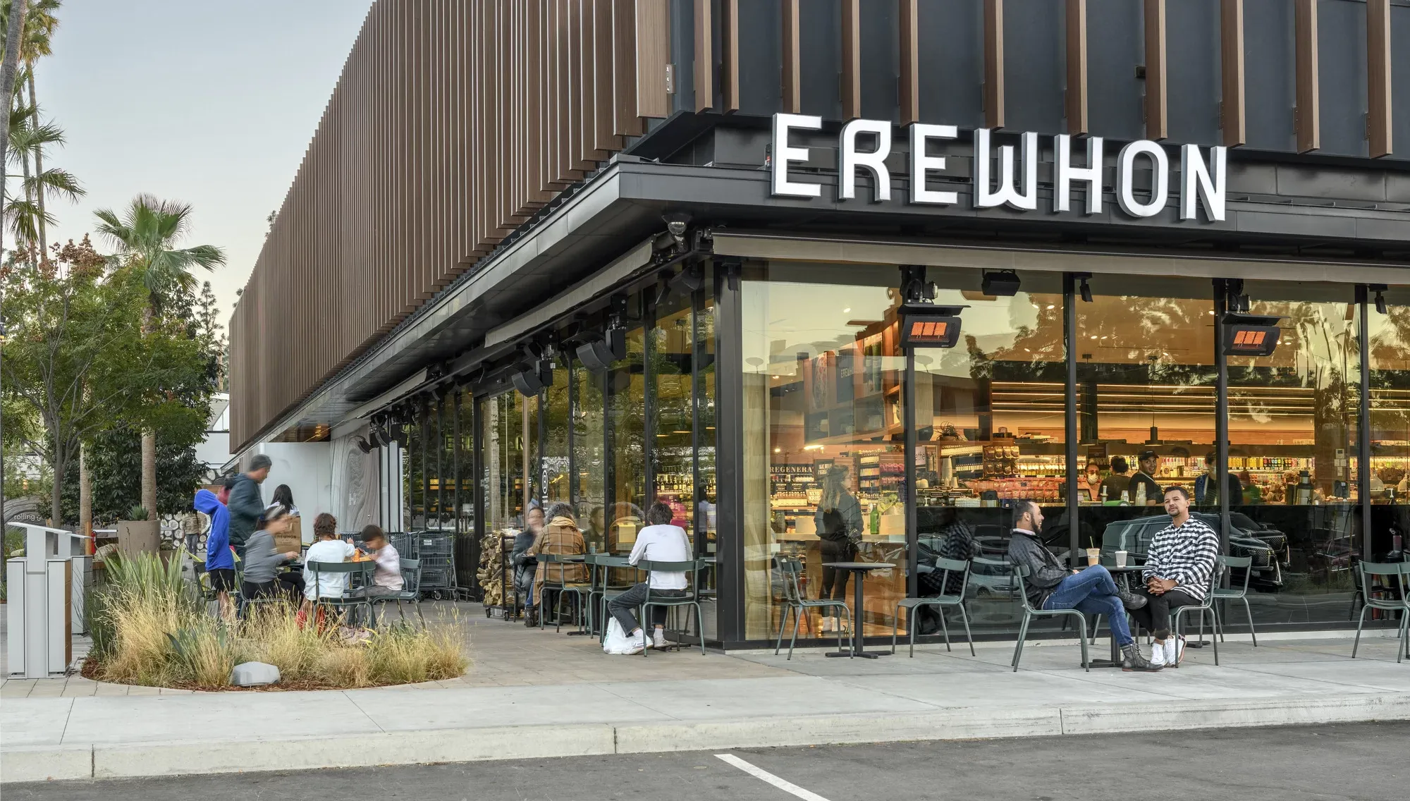 Cashier Manager at Erewhon, Los Angeles
